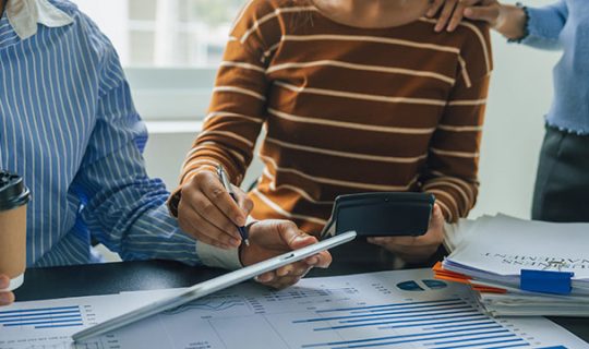 Discover how Federally Qualified Health Centers (FQHCs) can optimize revenue cycle management (RCM) through strategic governance, automation, and expert billing services. Learn how CPa Medical Billing drives financial performance and compliance.